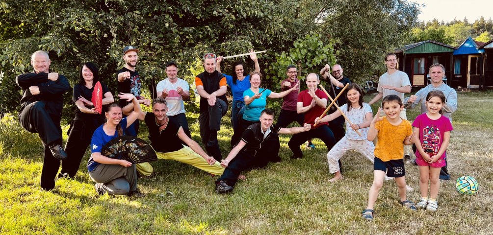 Summer Tai Ji Workshop in Lažánky 2023; … sending greetings to everyone and a few snapshots of an amazing meeting of amazing people 🙏🔋👊☯ 🕉