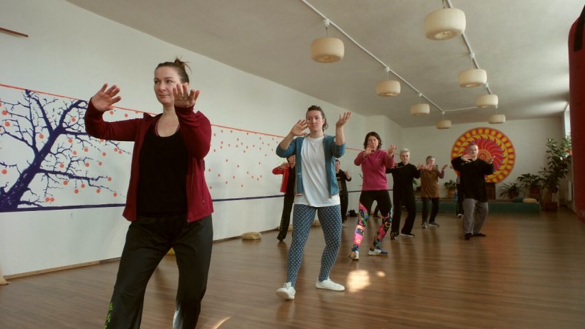 Taiji Víkend v Hodoníně 28. - 30.11.2025; O víkendu máme v Hodoníně na Kulaté Bráně seminář na Chen Taiji a Qigong. pokud potřebujete procvičit 18ku, starou 1, NAVÍJENÍ hedvábí, průpravy a Qigong tak jste vítáni!